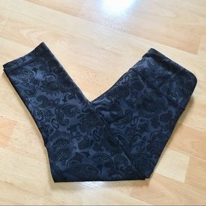 Lululemon Paisley Ankle Length Yoga Pants
